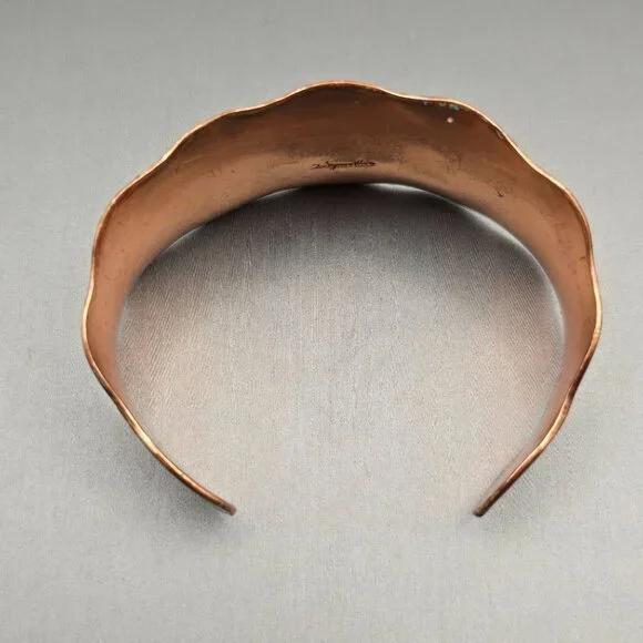 Solid Copper Starfish Cuff Bracelet 7" Turquoise Details Scalloped Edge Signed - Picture 6 of 7